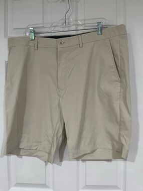 Daniel Cremieux Beige Flat-Front Men's Performance Shorts, Wicking, Size 40